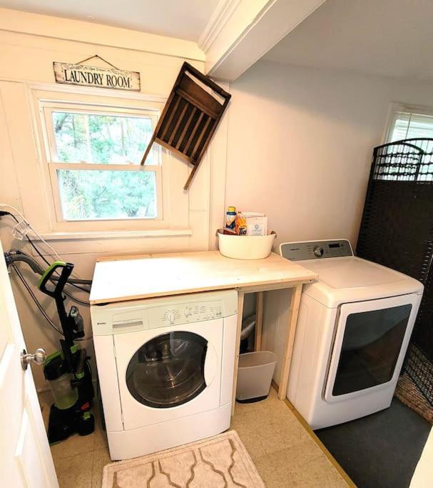 Apple Hill Bungalow, Family And Pet Friendly! Bristol Buitenkant foto